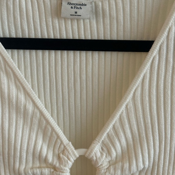 Abercrombie & Fitch Ribbed Long Sleeve Midi Dress with Keyhole Detail - Picture 2 of 2